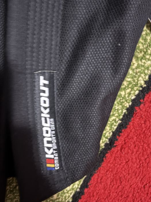 Kimono nockout kempo