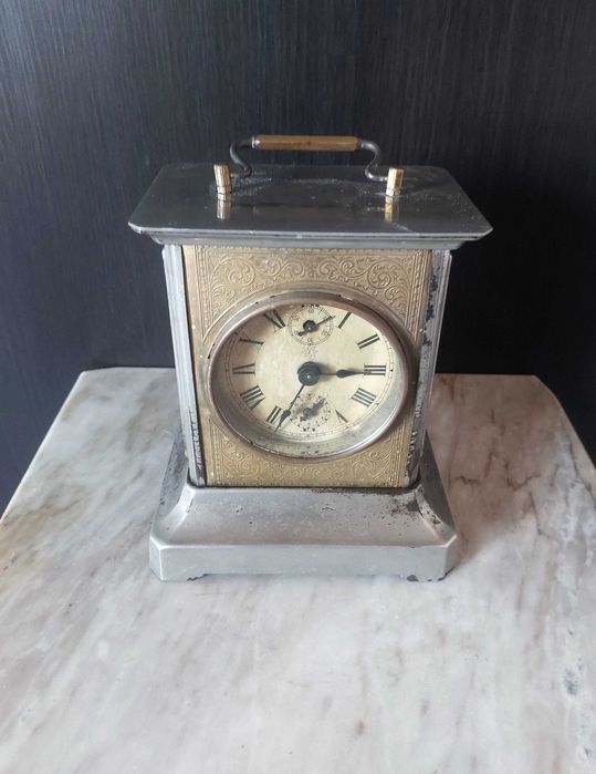 Настолен часовник - JUNGHANS жокер/латерна