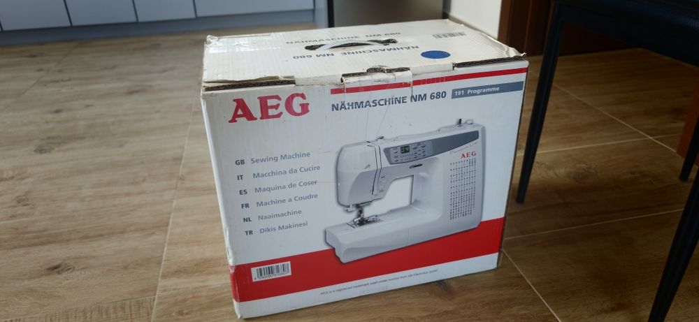Шевна машина AEG
