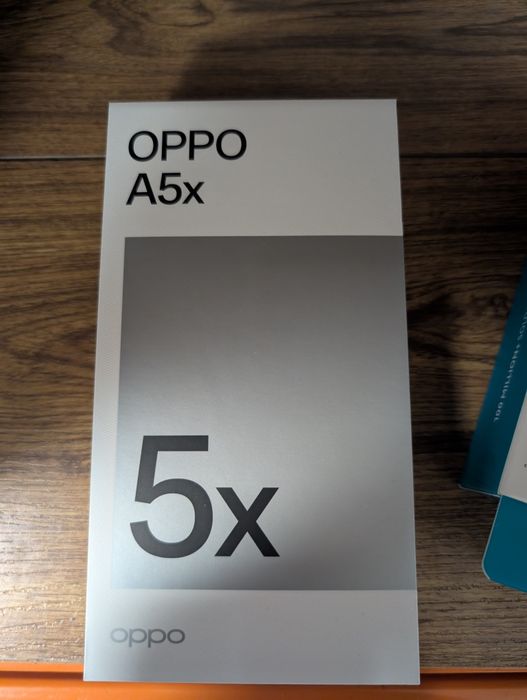 Телефон Oppo A5x + слушалки