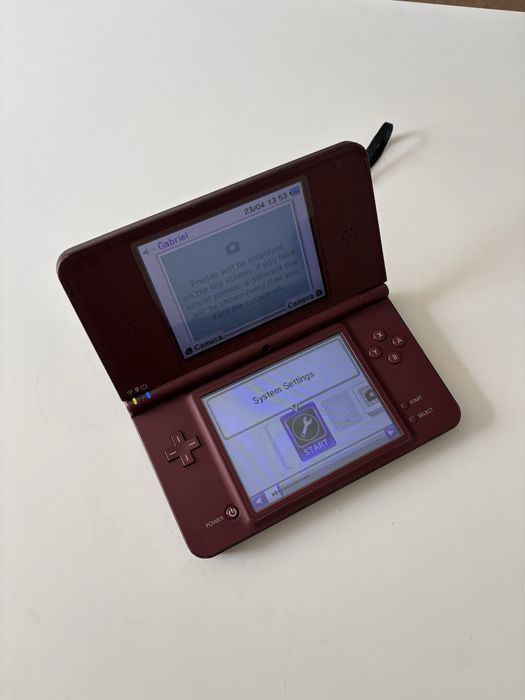Nintendo DSi XL Burgundy MODAT + card 64GB | Twilight Menu | Stare EXCELENTĂ