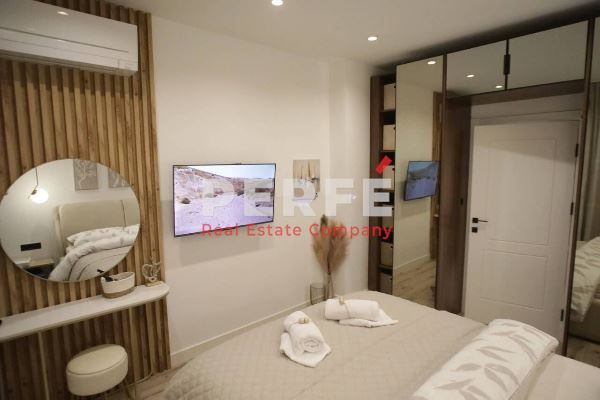 Дава се под наем Тристаен апартамент в Бургас, Център - 80 кв.м за 2250 € - Снимка #6