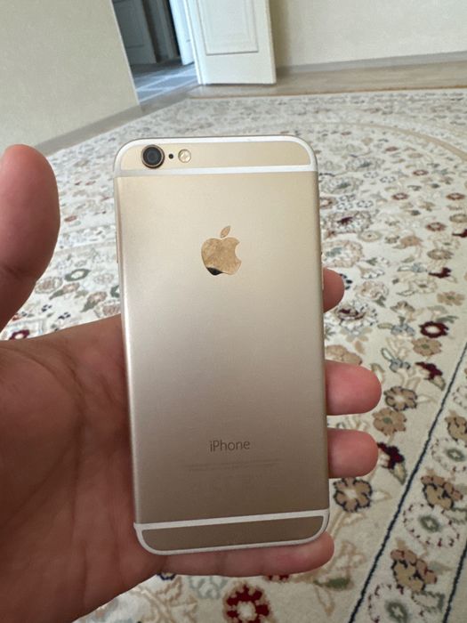 Продам IPhone 6 работает