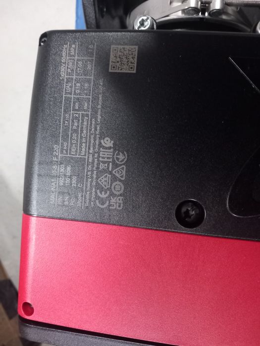 Vând două pompe grundfos