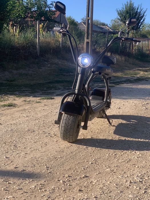 Vând scuter electric! Perfect funcțional.