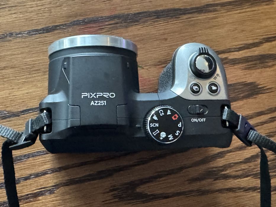 Kodak Pixpro AZ251