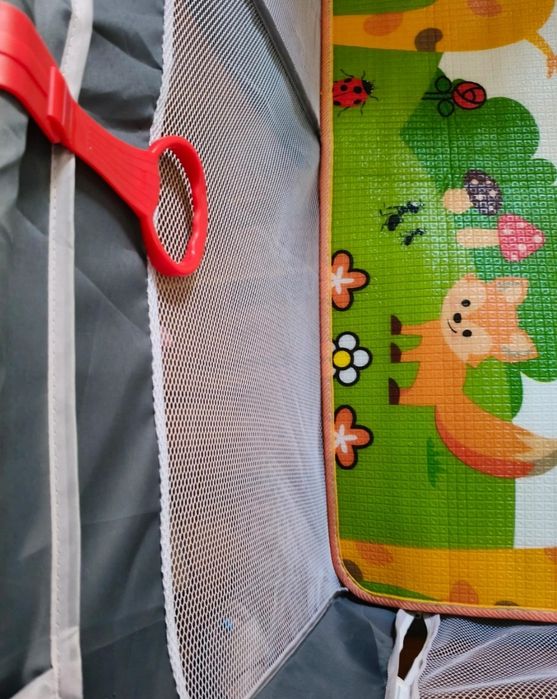 Țarc de joacă pentru copii