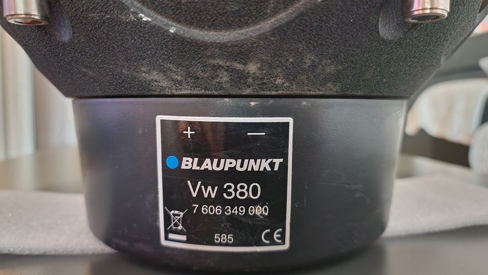 Бас тонколона Blaupunkt VW 380