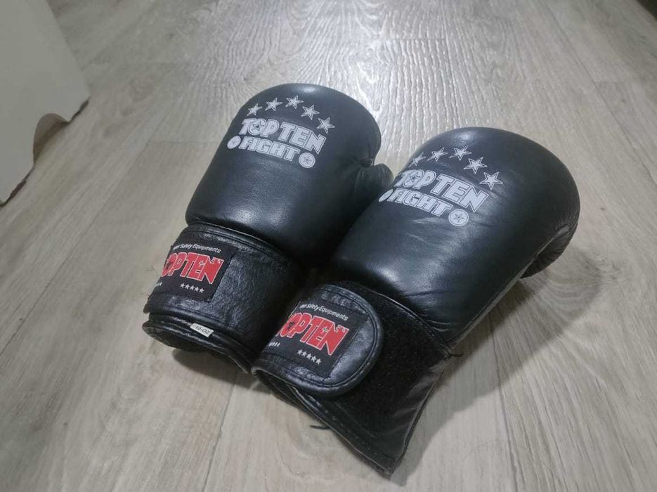 Продам перчатки кожаные спортивные