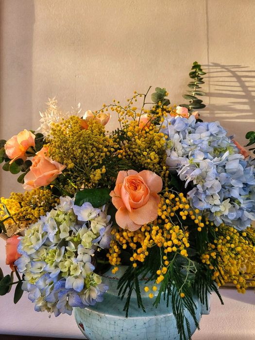 Aranjamente florale, buchete și instalații