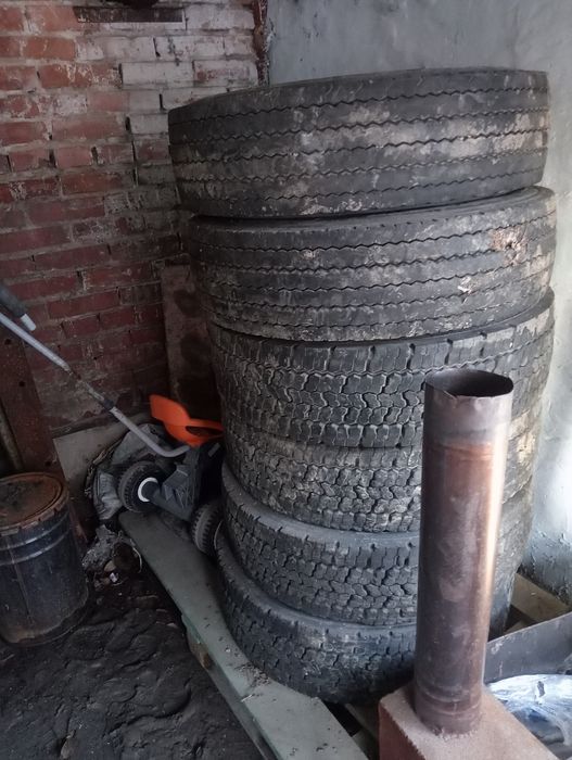 Шины от Валдайя б/у