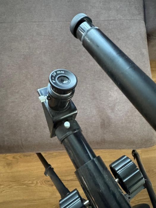 Telescop terestru si astronomic 525x