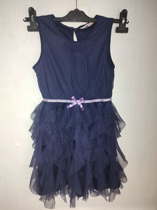 ROCHIE elegantă  H&M, fetițe 6-8 ani.