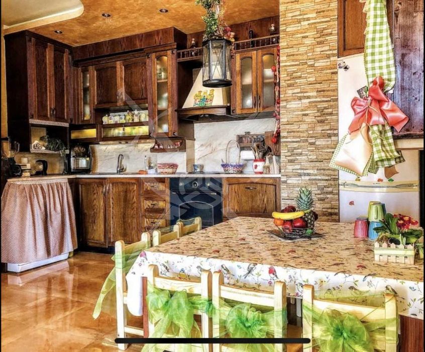 Дава се под наем Четиристаен апартамент в София, Младост 2 - 135 кв.м за 1386.18 € - Снимка #2