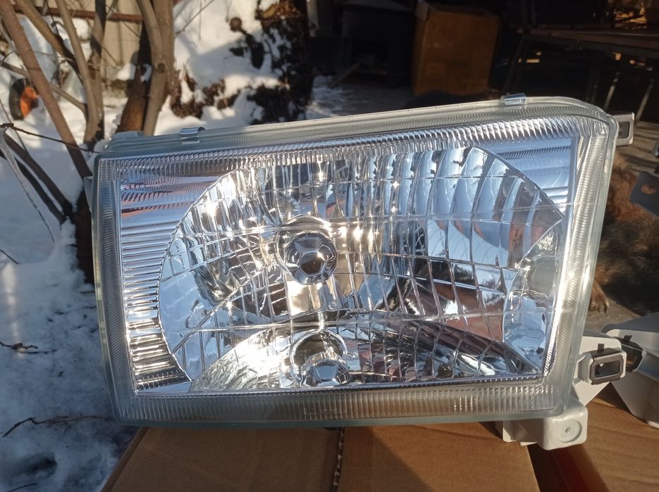 Фары сюрф/4раннер/surf/4runner 185.