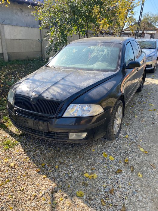 Dezmembrez Skoda Octavia 2 1.9 tdi