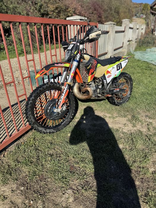 Vând ktm 250 2t 2011 cu acte , schimb cu atv !!!