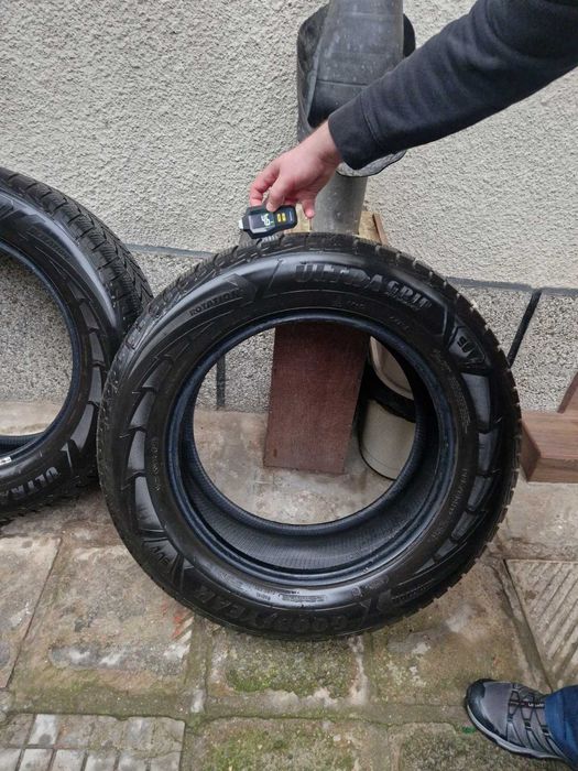 Гуми Goodyear 225 65 17