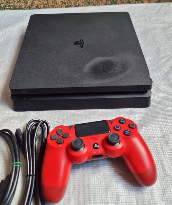 PlayStation 4 slim 500 GB GOLDHEN