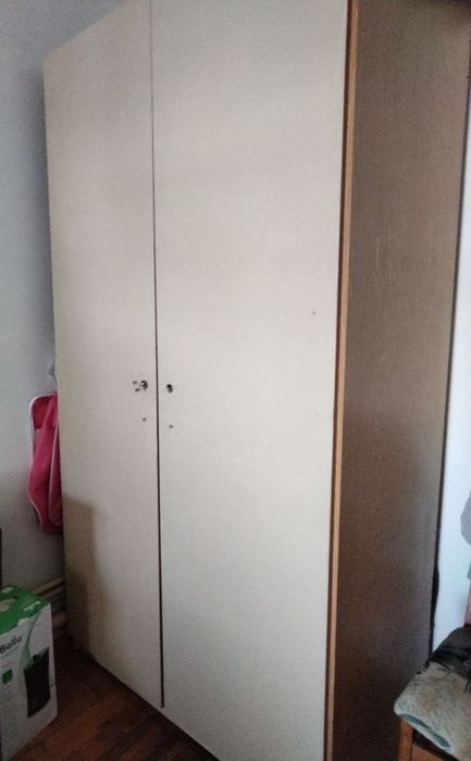 Продается шкаф для одежды