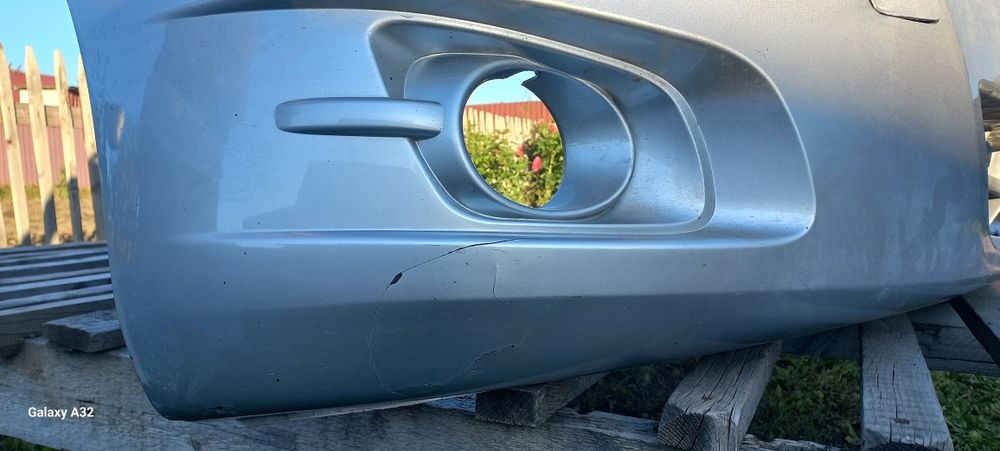 Продам бампер оригинал на кобальт.