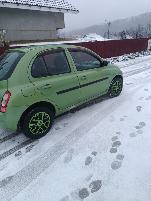 Vînd Nissan micra 1.4 benzina mașină merge perfect