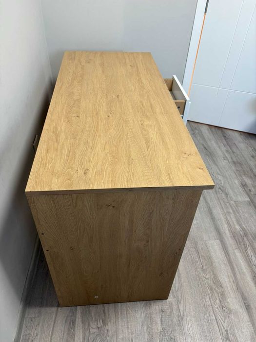 Бюро,много запазено