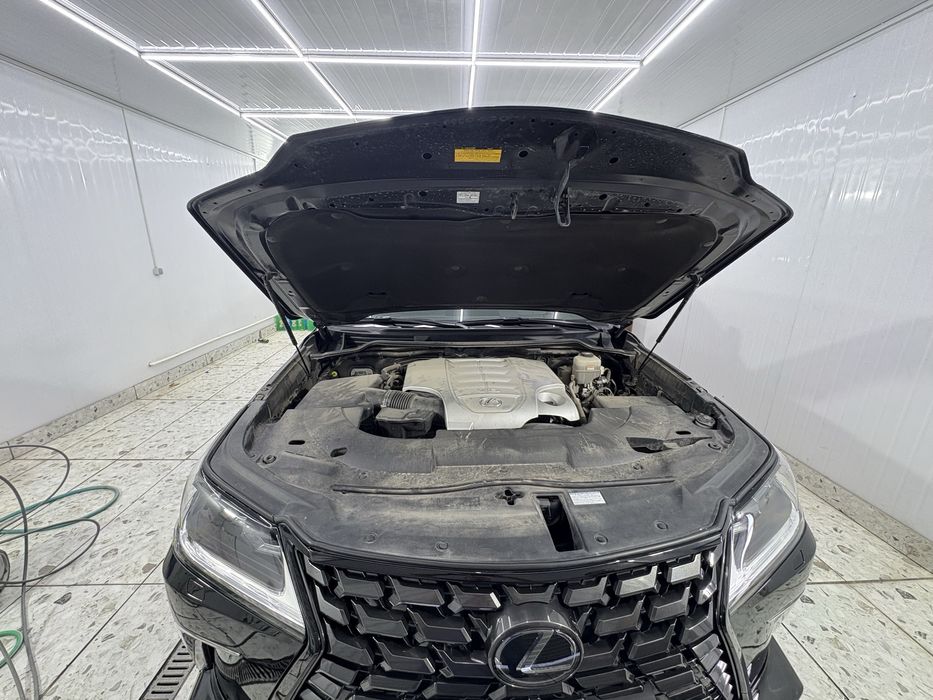 Продам Lexus LX 570 Kuro Black Edition