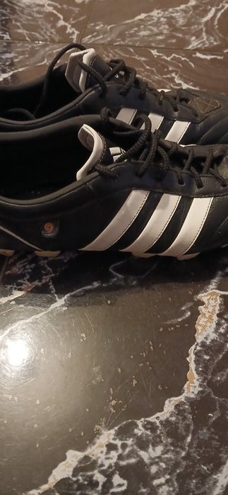 Оригинални бутонки Adidas