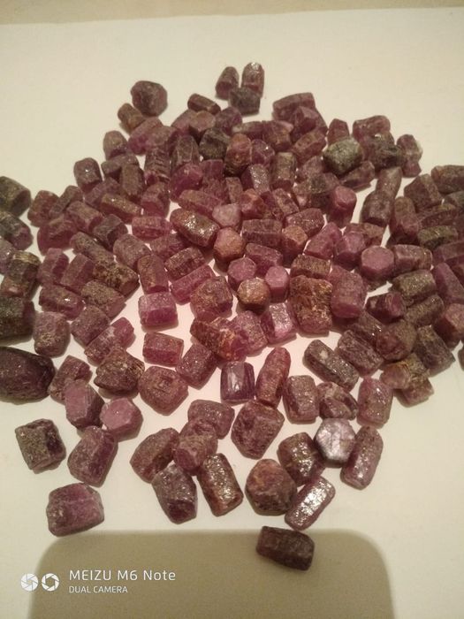 Драгоценные сертифицированые камни