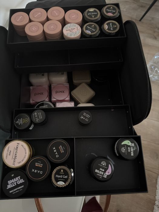 Set complet de manichiura-pedichiura