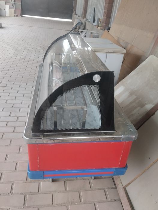 Холодильники продаю