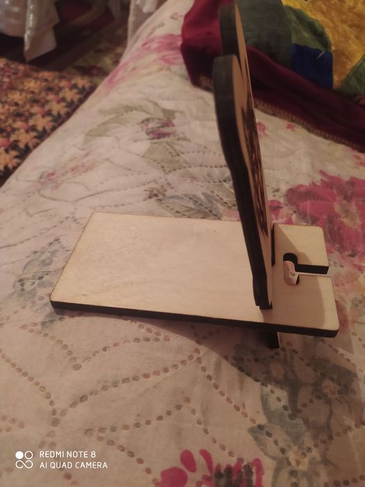 Поставка для телефона