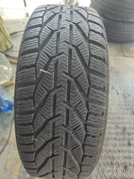 Зимняя резина TAURUS 215/55 R16