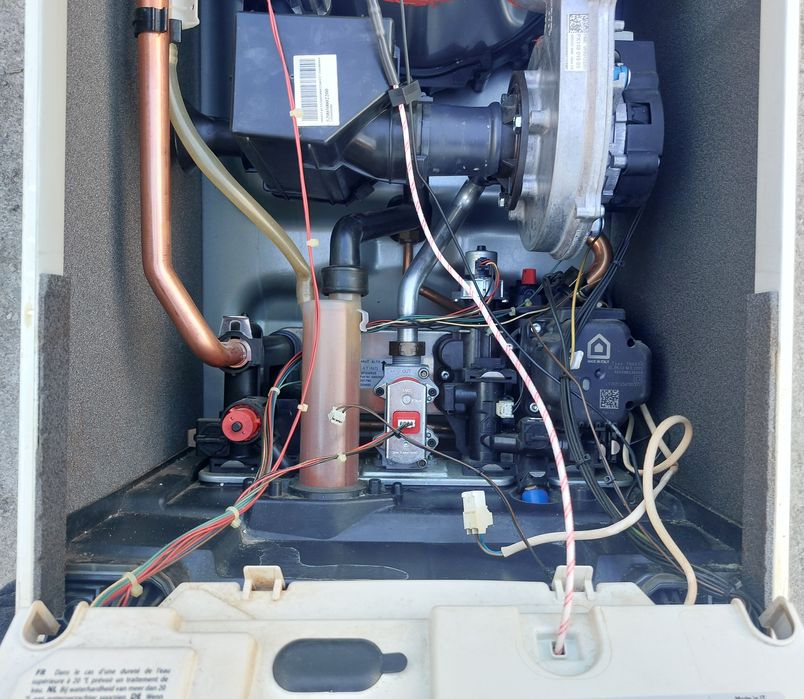 Depozit piese s.h. Ariston Genus One 30.