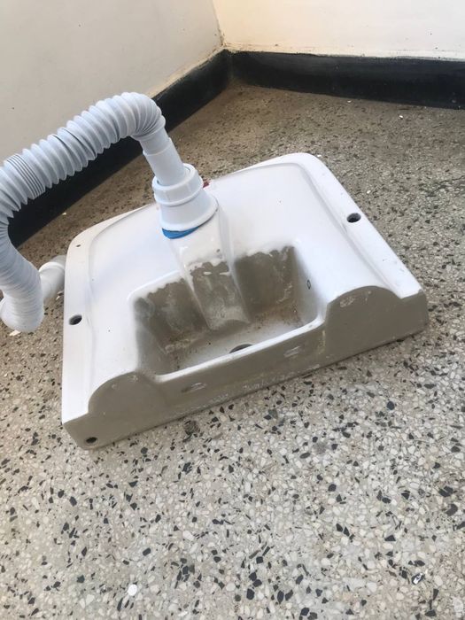 Малка мивка, в добро състояние