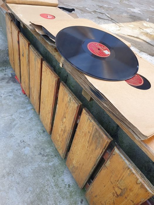 Стари грамофонни плочи 20 лв. бр.