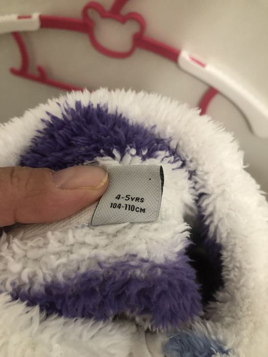 Унисекс пухкава мека Жилетка с цип  4-5г