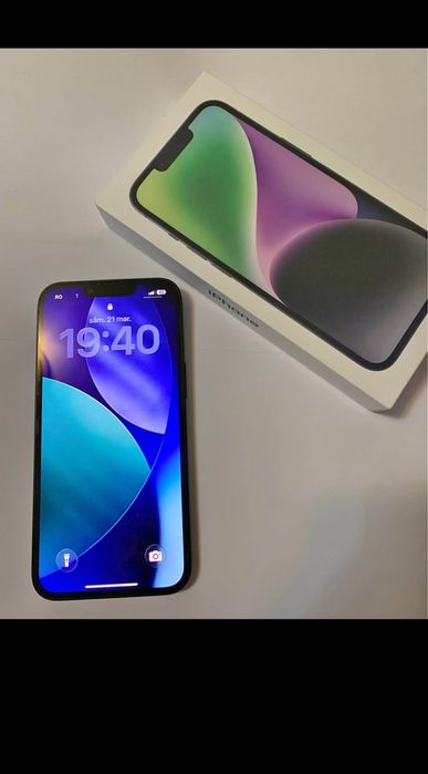 Vând iphone 14 Negru