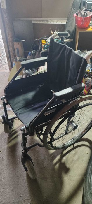 Коляска инвалидная