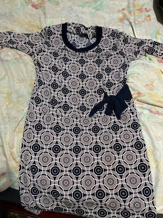 Продам женские платья