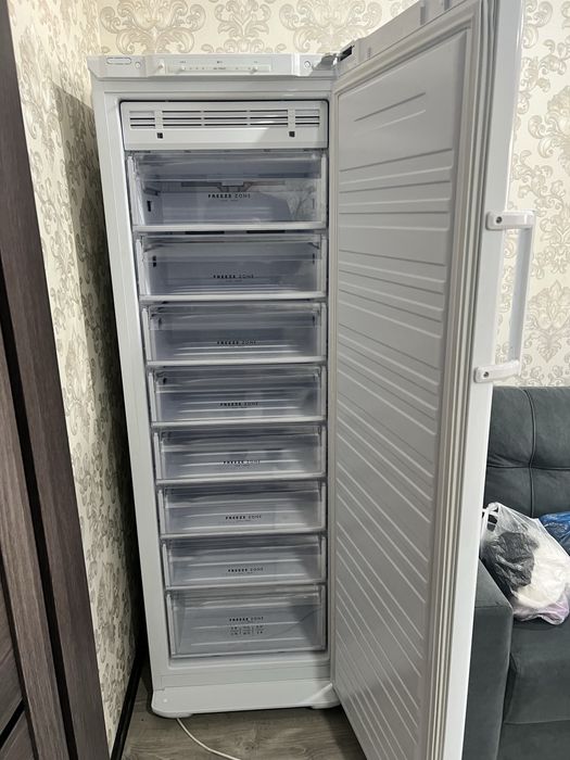 Морозильная камера продам