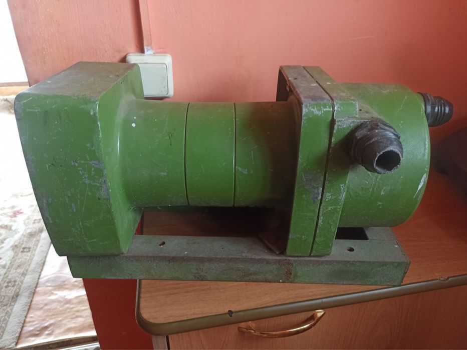 Насос для откачки жидкостей