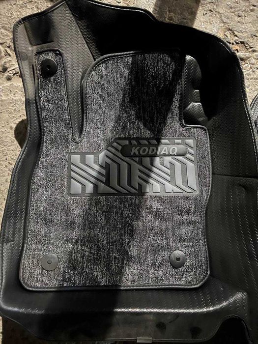 Polik santafe va shkoda sotiladi