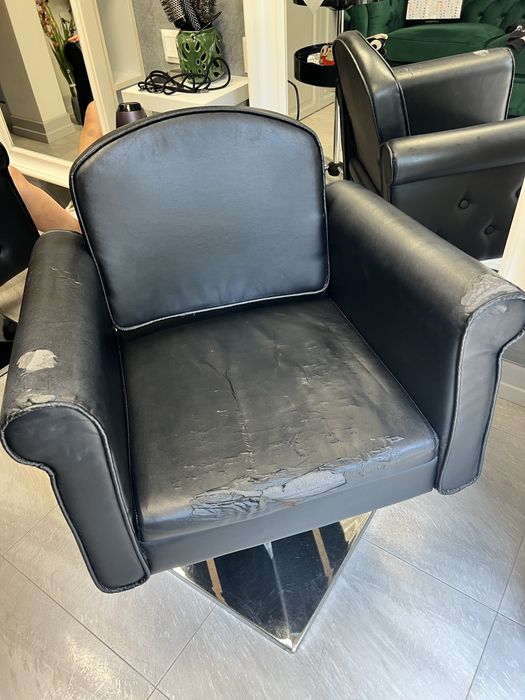 800 lei pret pt 4 scaune echipament salon de coafor