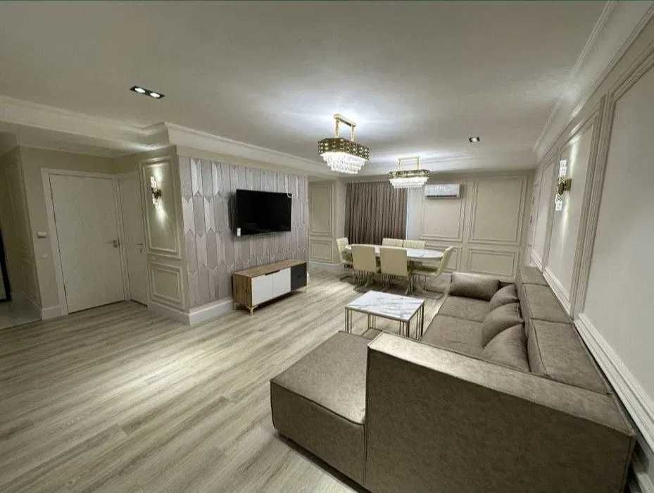 Шикарная квартира в центре 3/2/4 Ойбек метро ЦУМ ул.Тараса Шевченко