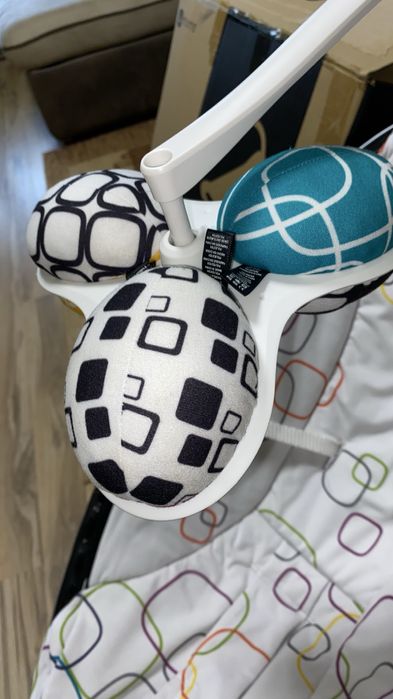 Електрическа бебешка люлка 4moms mamaRoo 4.0 - с кашон