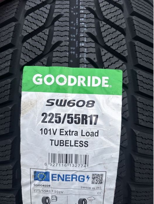 Vand cauciucuri NOI !Am doar cate 2 bucați !