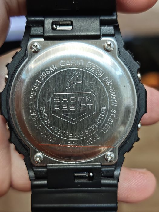 Casio DW-5600W чисто нов