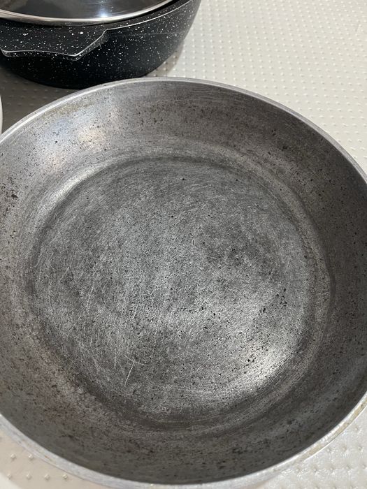 Чугунсковордка с посудой